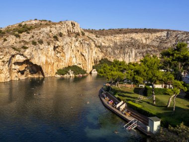 Vouliagmeni Gölü - doğal Spa sular