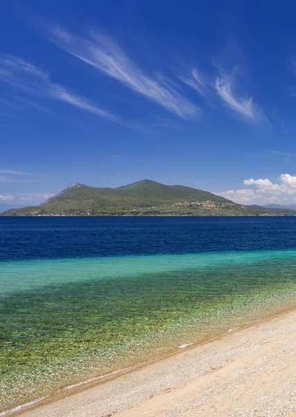 Schöner Strand Griechischer Kurort Mit Den Heißen Quellen Von Loutra — Stockfoto