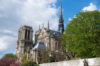 Katedrali Notre-Dame de Paris