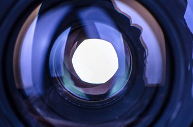 İris lens