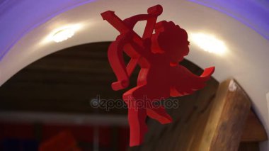 St. Valentyne'nın gün dekorasyon ok çekim melek ile