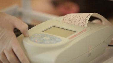Sonuç kasette baskı EKG makinesi