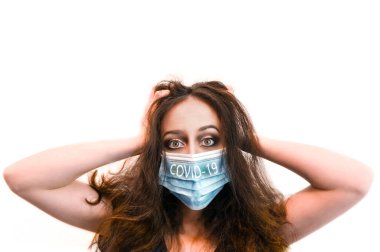 Maskeli kadın Covid-19 Coronavirus Avrupalı kız