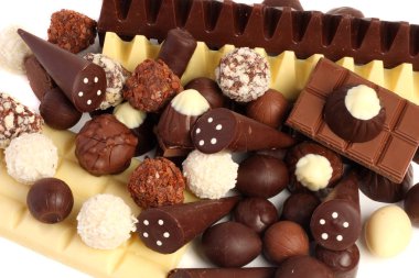 çikolata şekerleme şeker karışımı beyaz izole