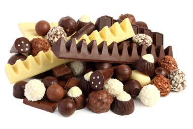 çikolata şekerleme şeker karışımı beyaz izole