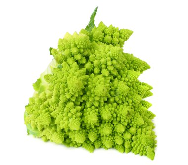 Romanesco brokoli beyaz arka planda izole edilmiş. Roma karnabaharı. 