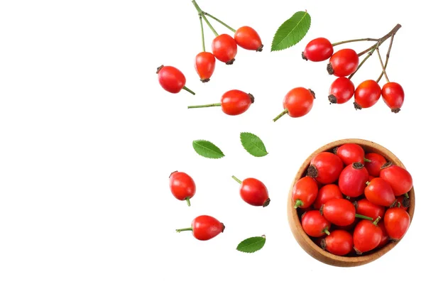 Red rowan berries with green leaf isolated on white background. top view — Stock Photo, Image