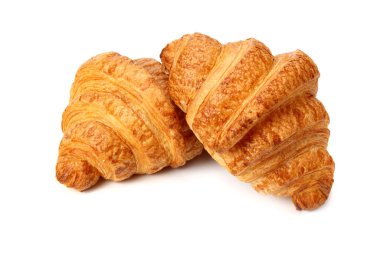 iki taze kruvasanlar beyaz zemin üzerine izole 