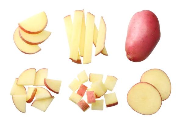 Ruwe rode aardappel met plakjes geïsoleerd op witte achtergrond. Top View — Stockfoto