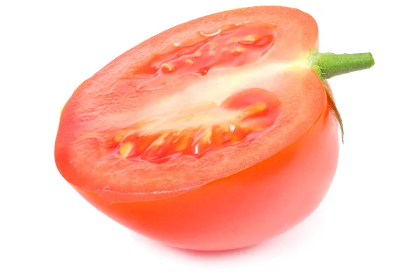 白い背景に隔離されたトマトのスライス — ストック写真