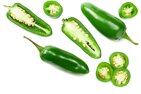 Krájené Papričky Jalapeno Izolované Bílém Pozadí Zelený Chilli Pepř Capsicum — Stock fotografie