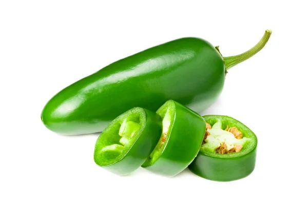 Plasterki Papryki Jalapeno Izolowane Białym Tle Zielona Papryka Chili Capsicum — Zdjęcie stockowe