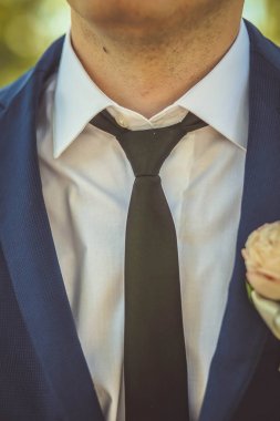 Düğün yaka çiçeği damat