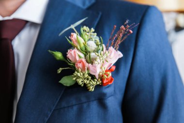 Düğün yaka çiçeği damat