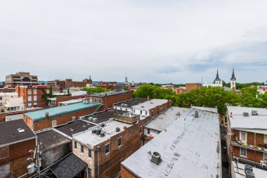 Tarihi Frederick, Maryland Carroll Creek Promena yakınındaki hava