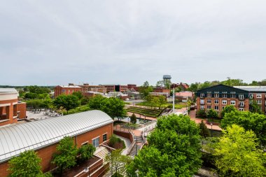 Tarihi Frederick, Maryland Carroll Creek Promena yakınındaki hava