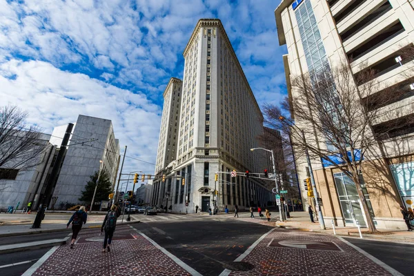 Edificios Centro de Atlanta, Georgia en un día cálido — Foto de Stock