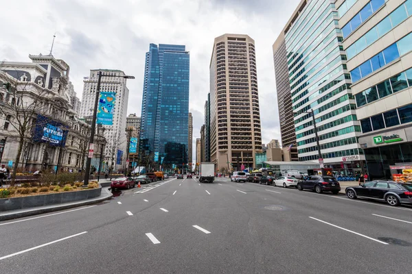 Edificios en el centro de la ciudad Filadelfia, Pensilvania durante sprin — Foto de Stock