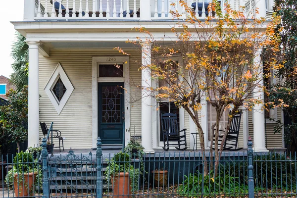 Innenstadt französische Viertel in neuen orleans, louisiana auf einem bewölkten d — Stockfoto