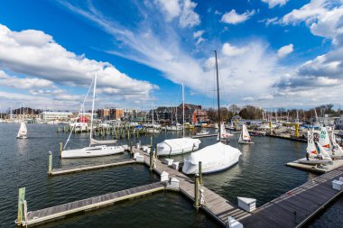 Liman alanı Annapolis, Maryland s ile bulutlu bahar gününde