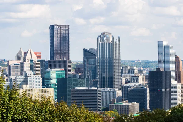 Dramatické panorama města nad řekou Monongahela v Pitt — Stock fotografie