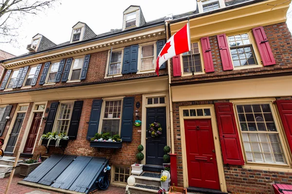 Elfreths Alley in philadelphia, Pennsylvania in spring — Stock Photo, Image