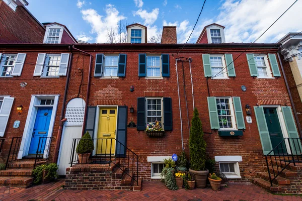 Generische Häuser in annapolis, maryland im Frühling — Stockfoto