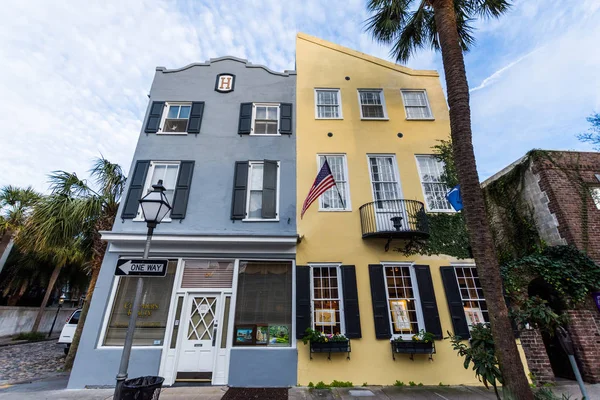 Centro histórico Charleston Carolina del Sur en un día cálido — Foto de Stock