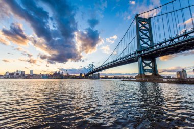 philadelphia Pennsylvania camden yeni Serhat üzerinden günbatımı manzarası