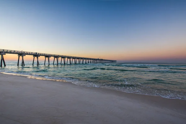 Peir en Panama City Beach, Florida al amanecer — Foto de Stock