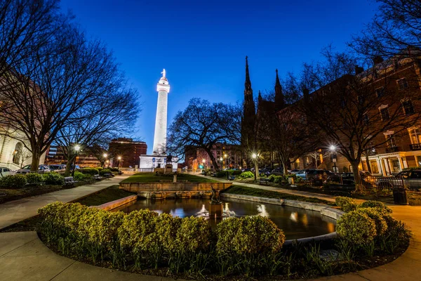 マウント ver. で池からワシントン記念塔の反射 — ストック写真