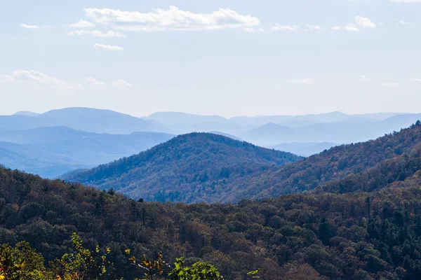 Skyline of The Blue Ridge Mountains in Virginia at Shenandoah Na — Stock Photo, Image