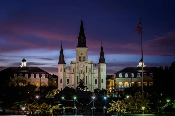 St. Louis katedrális a Jackson tértől, a New Orleans, Louisiana — Stock Fotó
