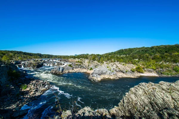 Stark vit vatten forsar i Great Falls Park, Virginia Side — Stockfoto