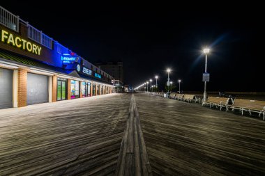 Ocean City, Maryland Pier bir sıcak sonbahar gece boyunca