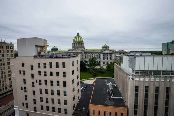 Aerial of Historic centro di Harrisburg, Pennsylvania accanto alla — Foto Stock
