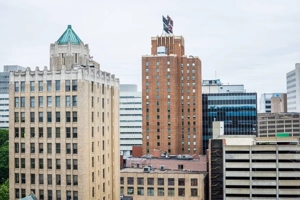 Aerial of Historic downtown Harrisburg, Pennsylvania next to the — Stock Photo, Image