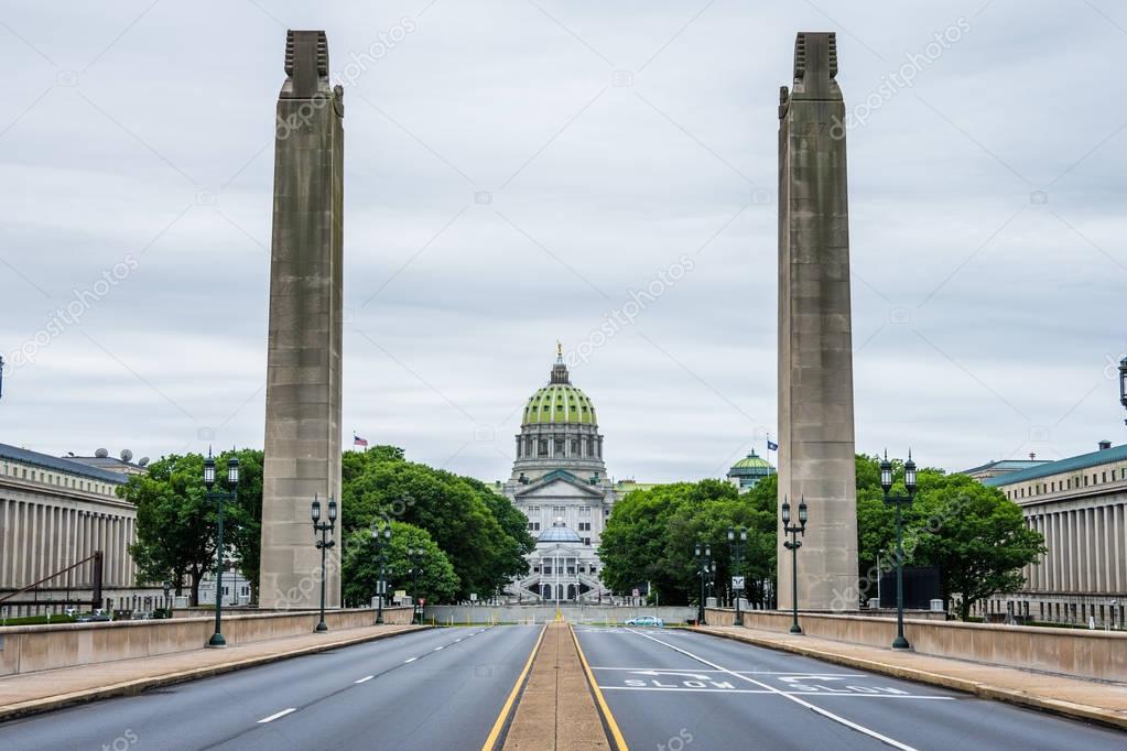 Capitol building in harrisburg, pennsylvania from the soilders a