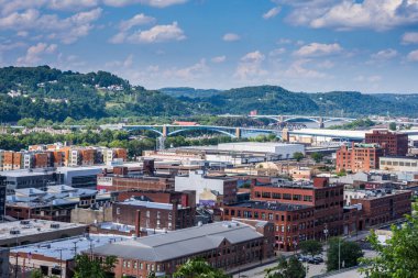 Polonya Tepesi Kuzey Pittsburgh, Pennsylvania manzarası