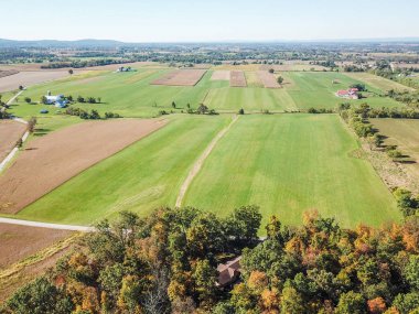 Dover, Pennsylvania düşme sırasında Harrisburg hemen güneyinde tarım alanlarının hava