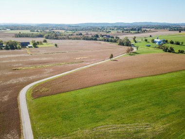 Dover, Pennsylvania düşme sırasında Harrisburg hemen güneyinde tarım alanlarının hava