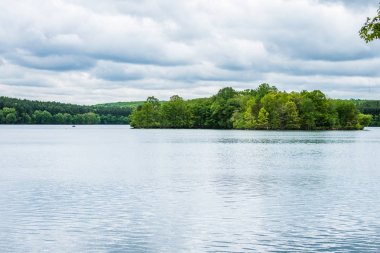 Hartford County, Maryland yakışıklı rezervuar aracılığıyla hiking