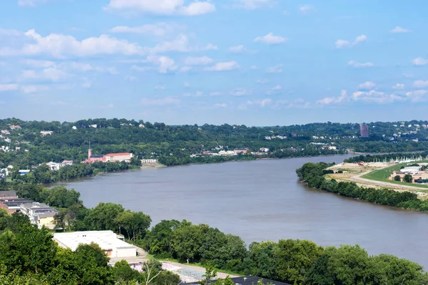 Skyline Cincinnati Ohio Verano Desde Otro Lado Del Río Ohio — Foto de Stock