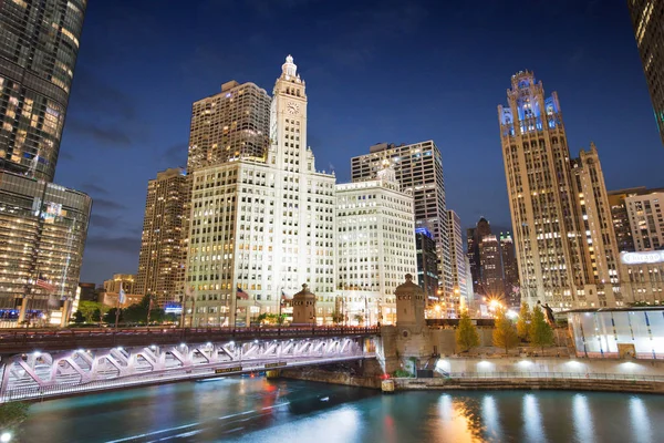 Ночь Парке Риверуолк Центре Чикаго Штат Иллинойс — стоковое фото