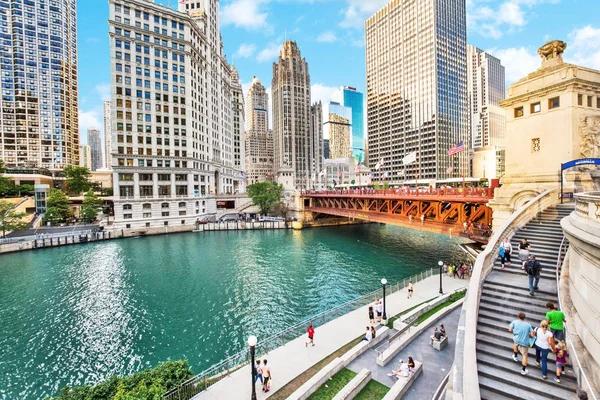 Річці Чикаго Riverwalk Півночі Відділення Skydeck Хмарочоса Чикаго Іллінойс — стокове фото