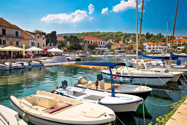 Ciudad de Sumartin vista al mar — Foto de Stock