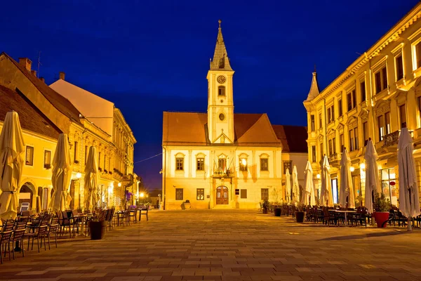Varaždin barokní náměstí večerní pohled — Stock fotografie