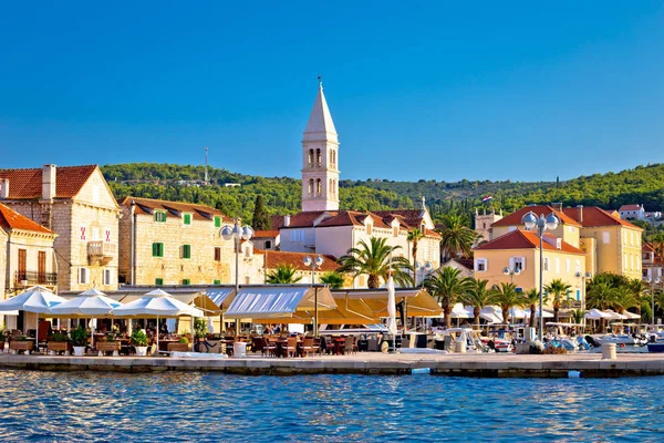 Supetar vista lungomare dal mare — Foto Stock