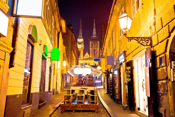 Zagreb calle llght vista de la noche — Foto de Stock