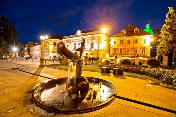 Ljubljana square and fountain evening view — Stock Photo, Image